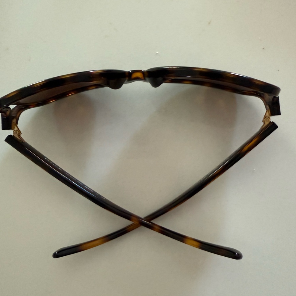 Coach Tortoise Shell Sunglasses no case - Picture 5 of 9